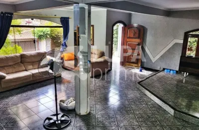 Casa com 5 quartos e 5 vagas de garagem à venda na vila maria alta