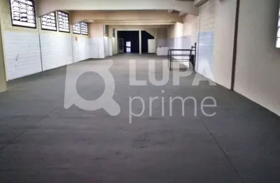Galpão comercial com 800m² de área construída para locação na casa verde alta