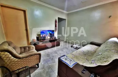Casa com 3 quartos e 1 vaga de garagem à venda na vila maria alta