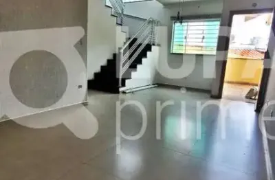 Casa com 3 quartos e 2 vagas de garagem à venda no imirim
