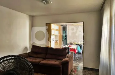 Casa com 2 quartos e 2 vagas de garagem à venda na vila maria alta