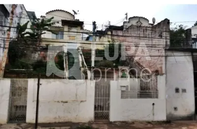 Terreno residencial com 800m² para venda, água fria