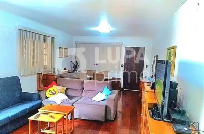 Casa com 3 quartos e 4 vagas de garagem à venda em santana