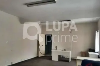 Prédio comercial com 854m² de área construída à venda na república