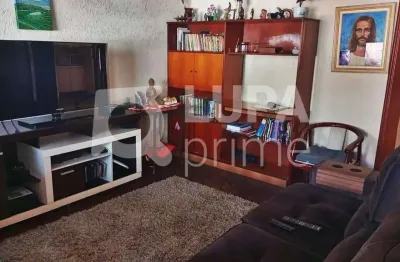 Casa com 3 quartos e 3 vagas de garagem à venda em santana