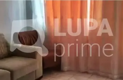 Casa com 2 quartos e 3 vagas de garagem à venda em santana