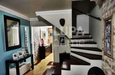Casa com 3 quartos e 2 vagas de garagem à venda na água fria