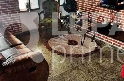 Casa com 3 quartos e 2 vagas de garagem à venda no carandiru