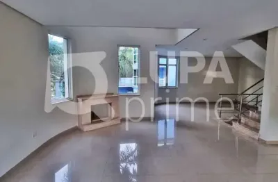 Casa com 3 quartos e 6 vagas de garagem à venda no tremebé
