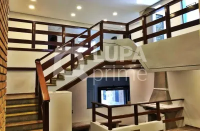 Casa com 5 quartos e 4 vagas de garagem à venda na vila maria alta