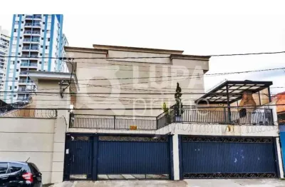 Casa com 3 quartos e 2 vagas de garagem à venda na vila maria alta