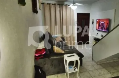 Casa com 2 quartos e 1 vaga de garagem à venda em santana