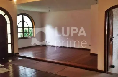 Casa com 4 quartos e 8 vagas de garagem à venda no tremembé