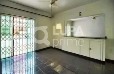 Casa com 3 quartos e 4 vagas de garagem à venda na vila maria