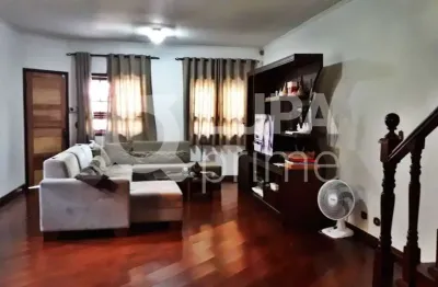Casa com 3 quartos e 3 vagas de garagem à venda no jaçanã