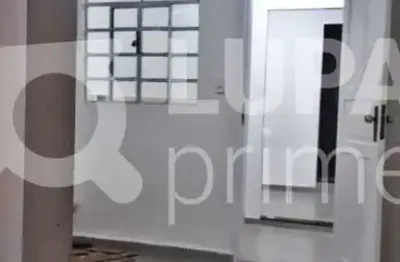 Casa com 2 quartos para alugar na Avenida das Cerejeiras, 1586, Vila Maria, São Paulo