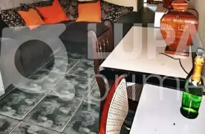Chácara com 3 quartos e 4 vagas de garagem à venda em embu das artes