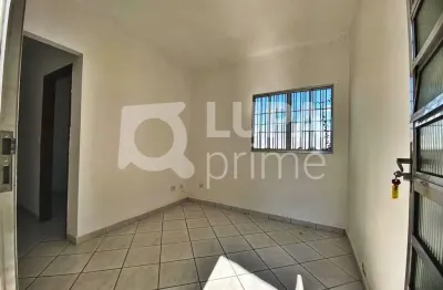 Casa com 2 quartos e 1 vaga de garagem para locação na vila maria
