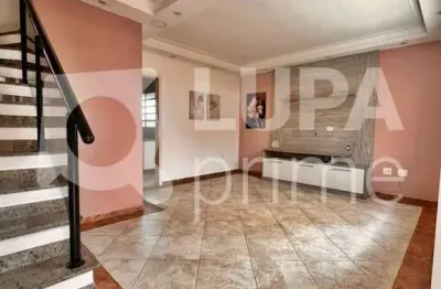 Casa com 2 quartos e 1 vaga de garagem para locação na vila maria