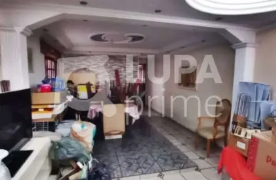 Casa com 3 quartos e 2 vagas de garagem à venda na vila maria