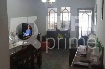 Casa com 2 quartos e 1 vaga de garagem à venda no jardim brasil