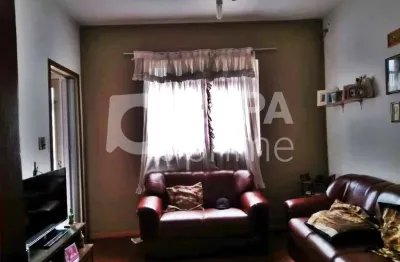 Casa com 2 quartos e 1 vaga de garagem à venda na vila medeiros