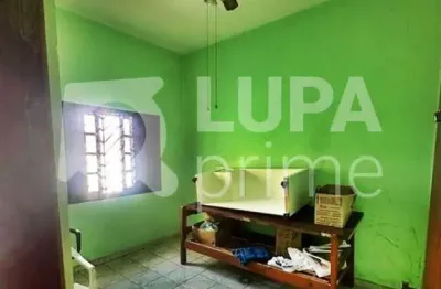Casa com 4 quartos e 1 vaga de garagem à venda no imirim