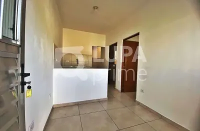 Casa com 2 quartos e 1 vaga de garagem para locação na vila maria