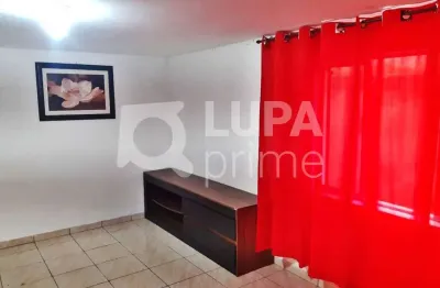 Casa com 1 quarto para alugar na Rua João Batista de Mendonça, 396, Vila Sabrina, São Paulo