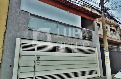 Casa com 3 quartos e 3 vagas de garagem à venda na vila medeiros