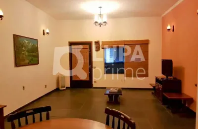 Casa com 3 quartos à venda na Rua Tiburtino, 33, Lapa, São Paulo