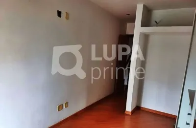 Apartamento com 3 quartos e 2 vagas de garagem à venda em santa teresinha