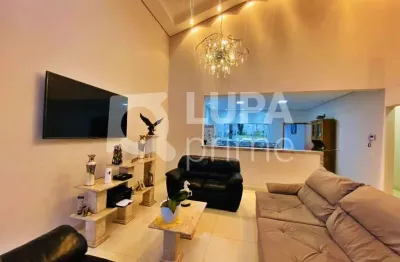 Casa com 3 quartos à venda na Rua Dona Regina Michielin, 319, Jardim Belvedere, Araras