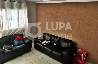 Casa com 3 quartos à venda na Avenida Jaci Toledo, 338, Vila Sabrina, São Paulo