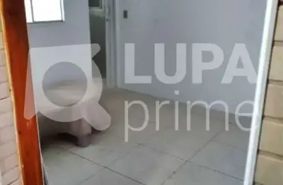 Casa com 1 quarto e 1 vaga de garagem para locação no jardim são joão