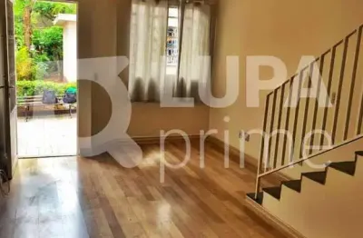 Casa em condomínio fechado com 2 quartos à venda na Rua Simão Pedroso, 162, Vila Ede, São Paulo