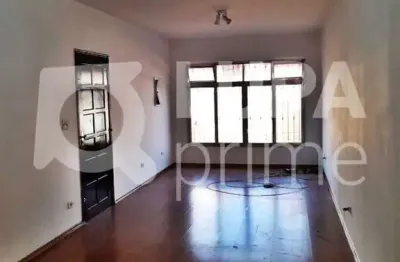 Casa com 3 quartos e 6 vagas de garagem para locação na vila guilherme