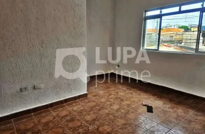 Casa com 3 quartos e 1 vaga de garagem para locação na vila sabrina