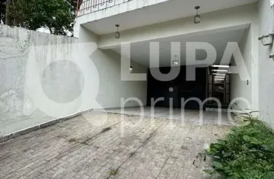 Casa com 3 quartos à venda na rua santa eufêmia dos fidalgos, 125, tremembé, são paulo, 240 m2 por r$ 745.000