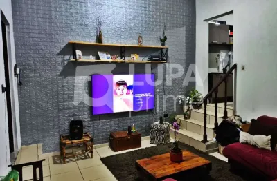 Casa com 4 quartos à venda na Rua Antônio Cavalcante Braga, 156, Parque Paraíso, Itapecerica da Serra