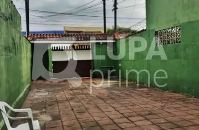 Casa térrea com 2 quartos e 4 vagas de garagem para venda, tupi, praia grande