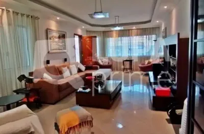 Sobrado com 3 quartos, quintal,  placa solar e 4 vagas na vila guilherme em são paulo capital