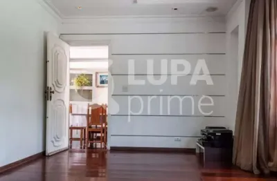 Casa térrea com 4 quartos e 6 vagas de garagem para venda, vila sabrina, são paulo