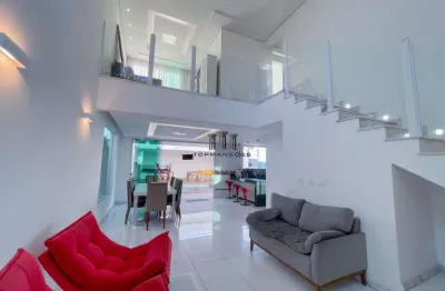 Sobrado com 4 quartos, piscina aquecida, geração de energia/condominio gran park