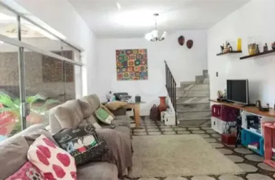 Casa com 3 quartos à venda na Rua Pirajá, Mooca, São Paulo