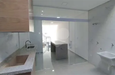 Casa com 3 quartos à venda na Rua João Cordeiro, Vila Carrão, São Paulo