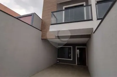 Casa com 3 quartos à venda na Rua Eponina, Vila Carrão, São Paulo