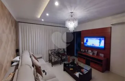 Casa com 4 quartos à venda na Rua Mongubá, Vila Carrão, São Paulo