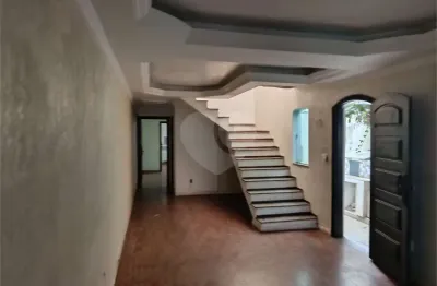 Casa com 3 quartos à venda na Rua Rio do Peixe, Vila Lucia, São Paulo