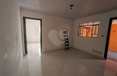 Casa com 3 quartos para alugar na Vila Formosa, São Paulo 